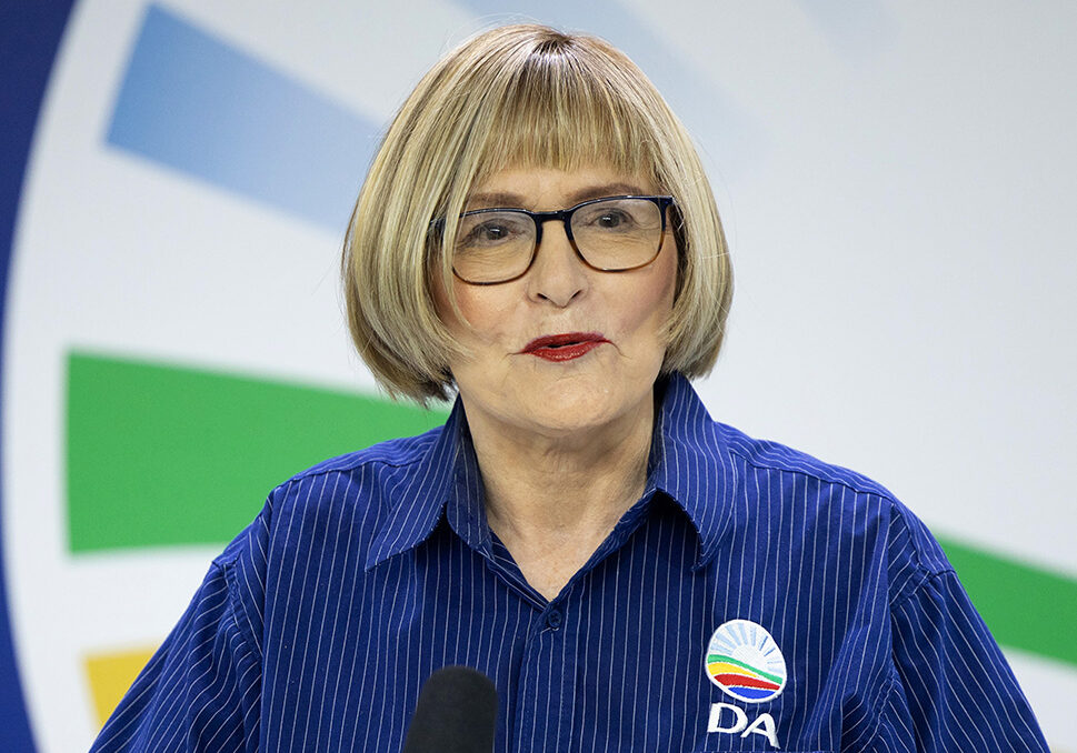 The scary aunt in GNU family 