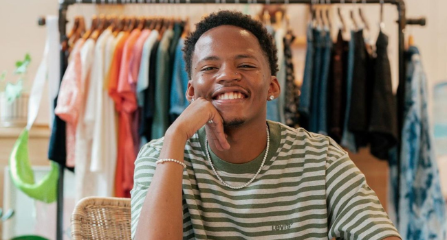 Loatinover Pounds Celebrates ‘Sosh Plata Remix’ YouTube Milestone