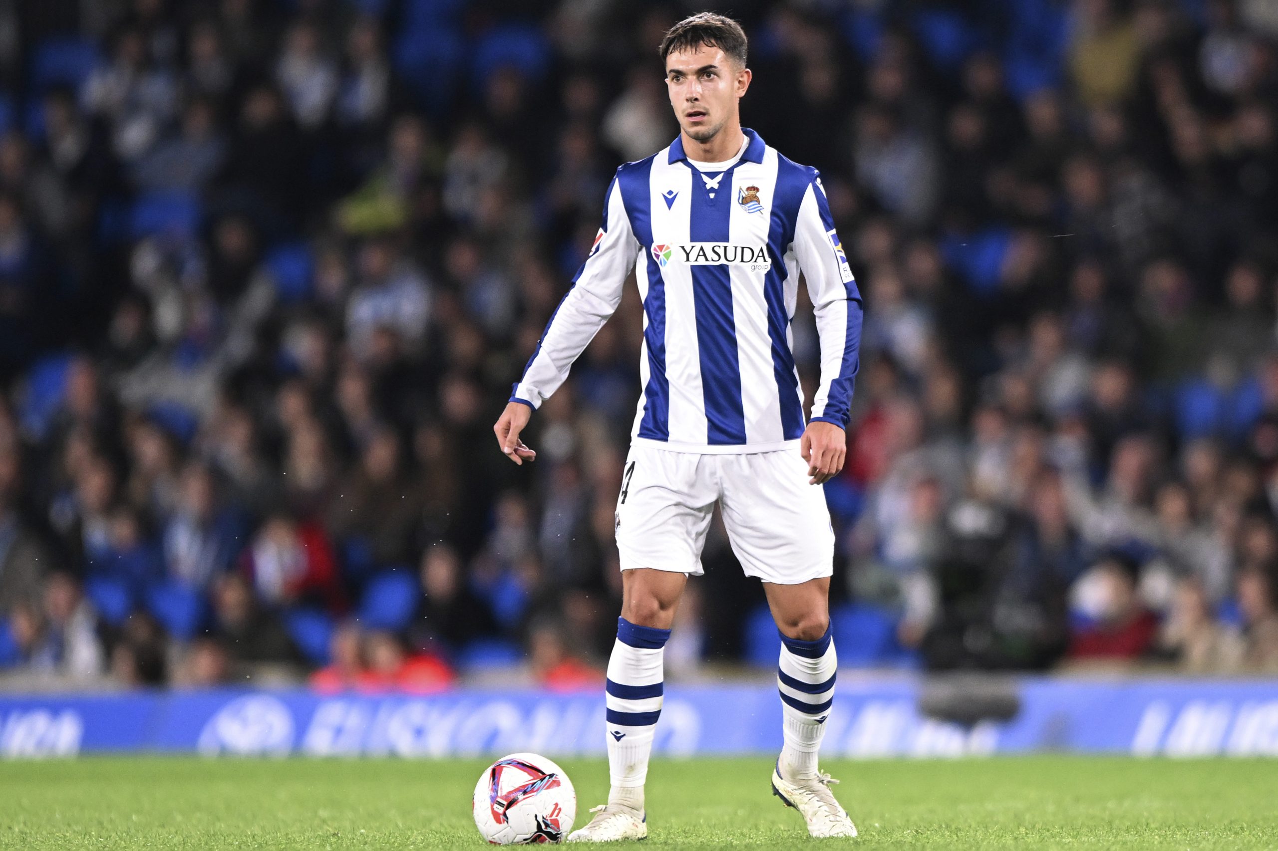 Martin Zubimendi says he will ‘handle’ talks over his future amid Manchester City links