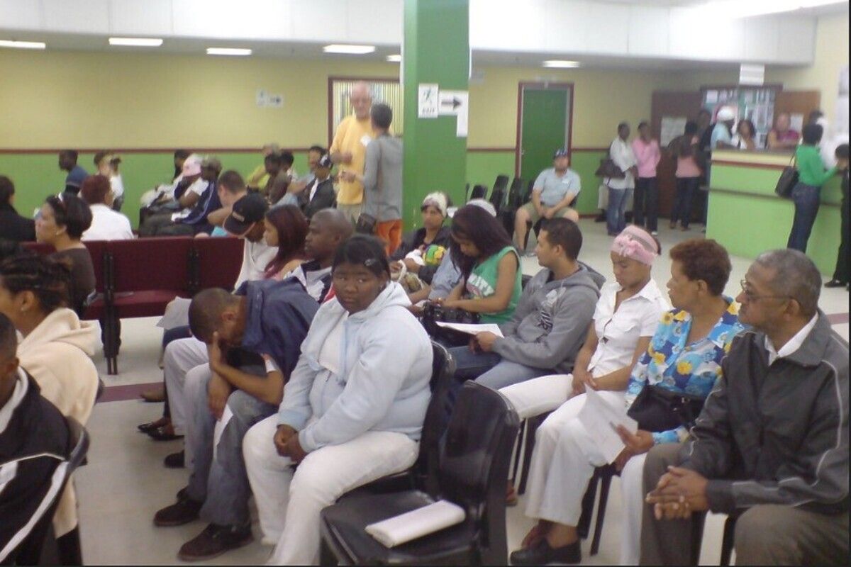 Tired of long Home Affairs queues? Book an appointment!