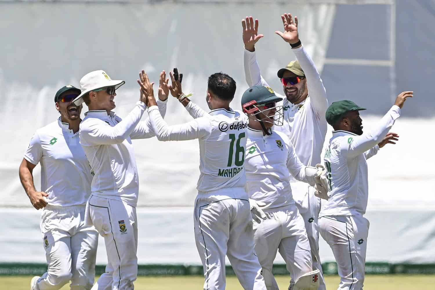 South Africa end fightback from Sri Lanka to win first Test in Durban