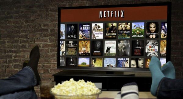 Is rewatching your comfort shows this holiday season good for your health?
