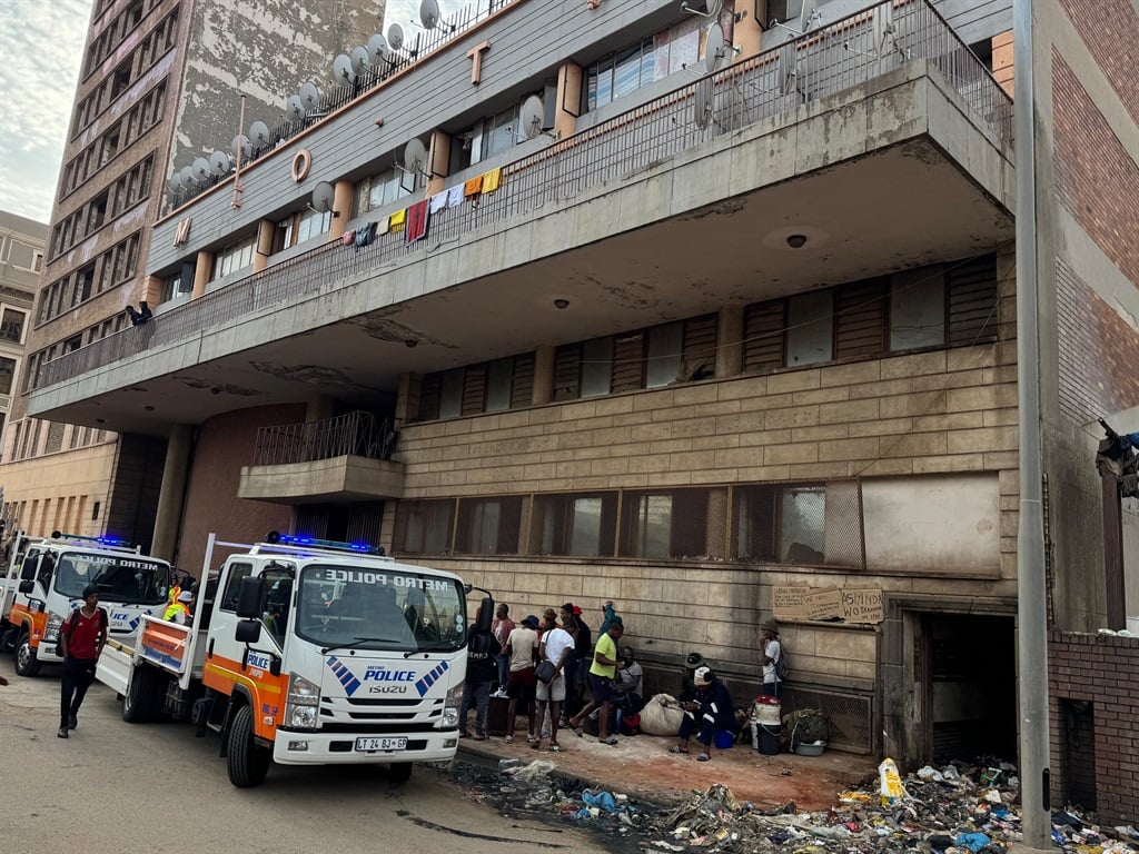Snl24 | JUST IN: Miserable Xmas for abahlali in this building!