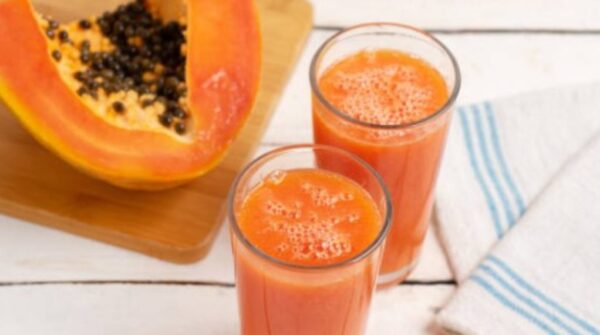 6 reasons to drink papaya lemon juice daily