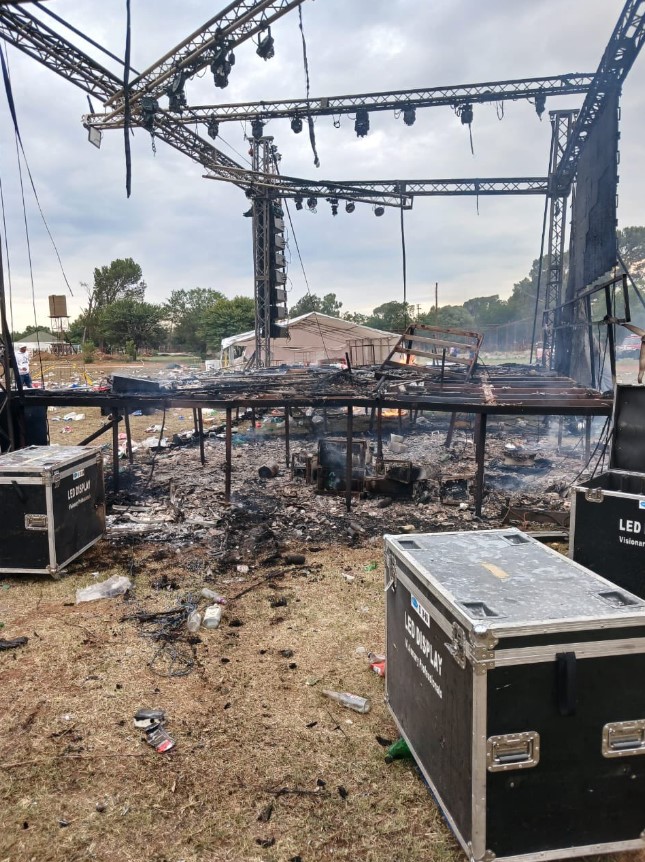 North West’s Makwassie cops launch manhunt after stadium fire