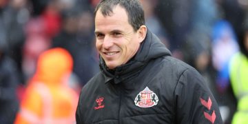 ‘I grew up admiring Wenger, I love watching Pep’s teams and I rate De Zerbi, but I like any coach whose team has an identity – it’s vital at an English club’: Sunderland manager lays out coaching philosophy