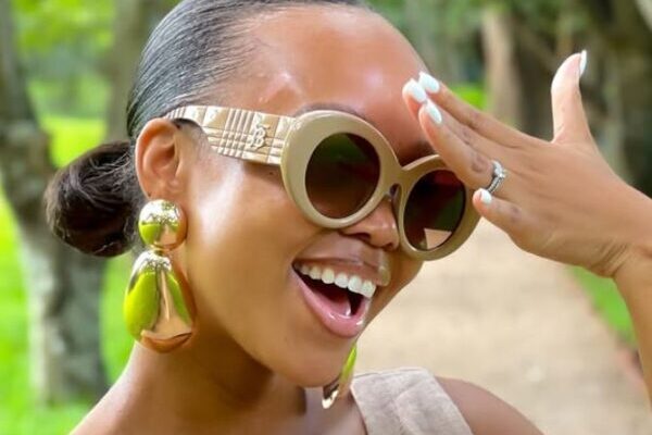 Ntando Duma shows off her wedding ring (Photos)