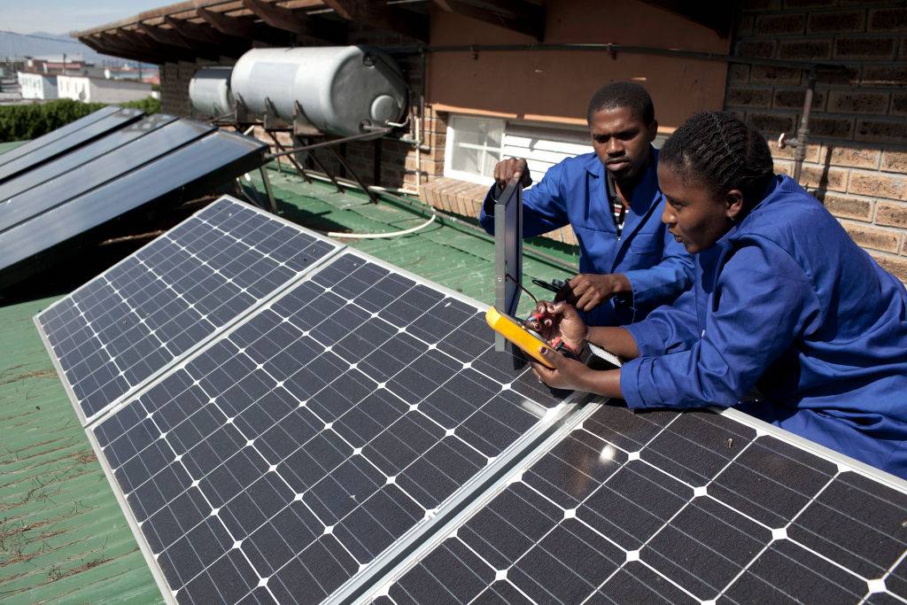Restructure JetPs so that the principle of polluter pays is adhered to