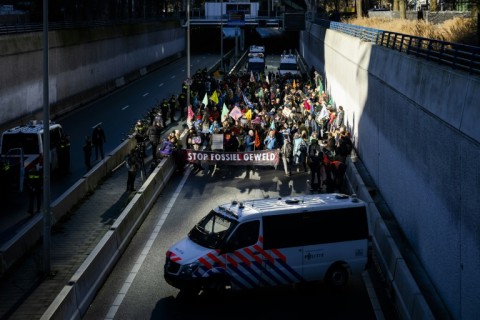 Dutch police detain hundreds at climate protest