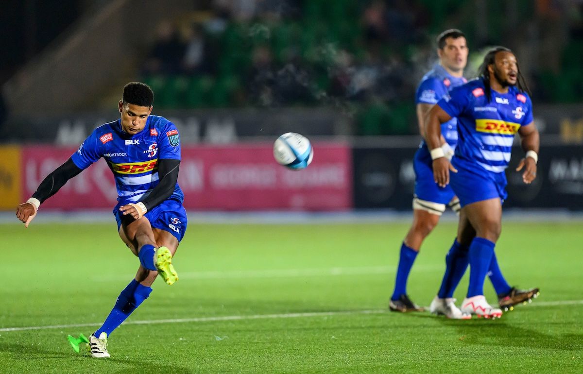 Why is Feinberg-Mngomezulu out of the mix at the Stormers?