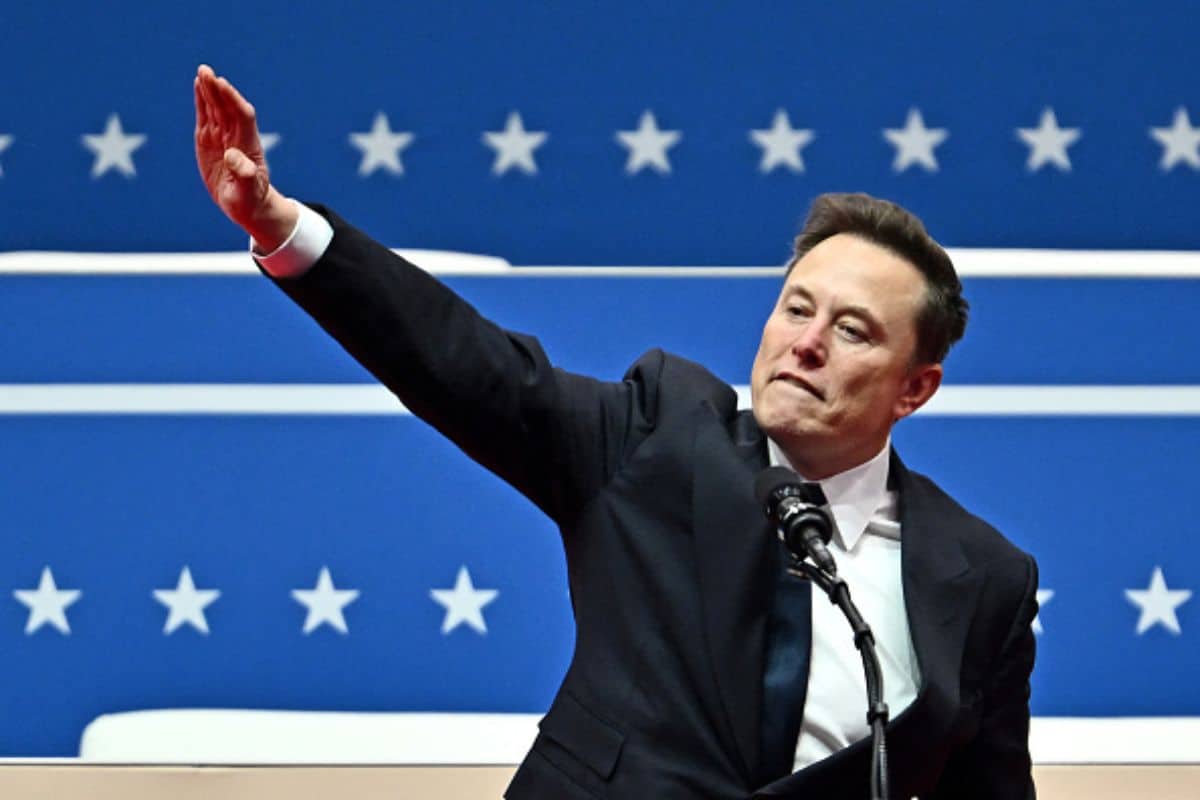 ‘The Daily Show’s’ Jon Stewart lambastes Elon Musk’s Nazi salute [VIDEO]