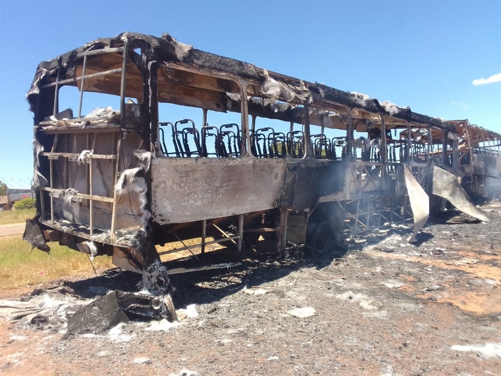 Snl24 | Putco loses 150 mitha in bus fires!