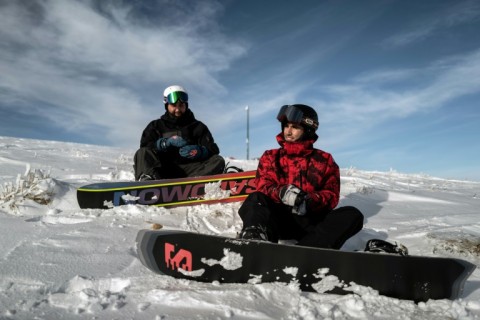 Afghan exiles find snowboarding freedom in France