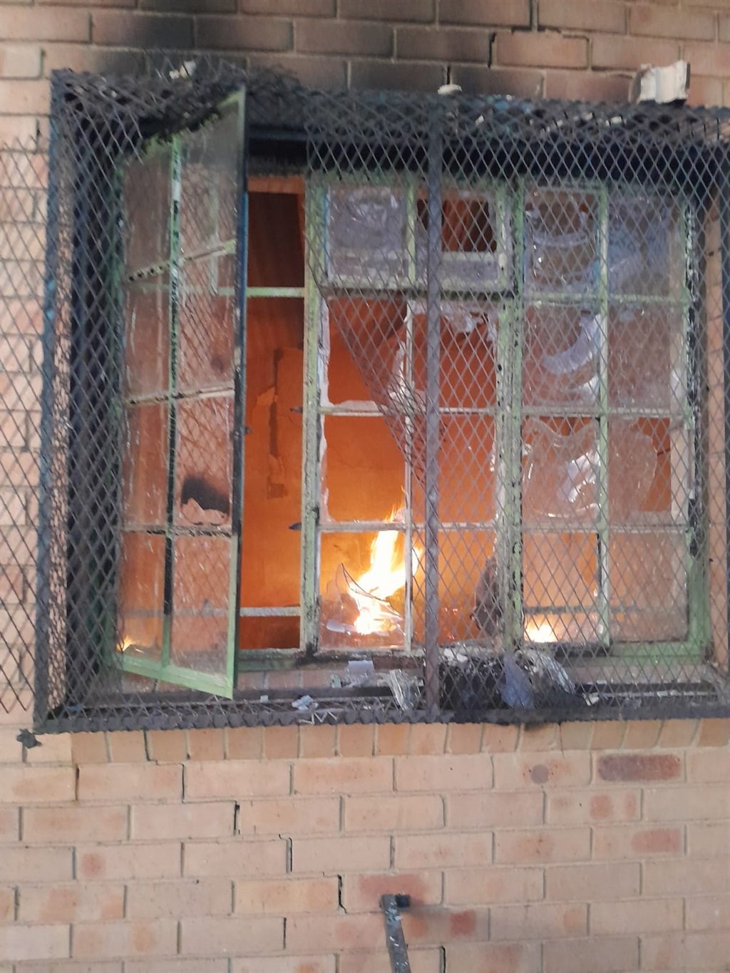 Snl24 | Fire eats kasi school!