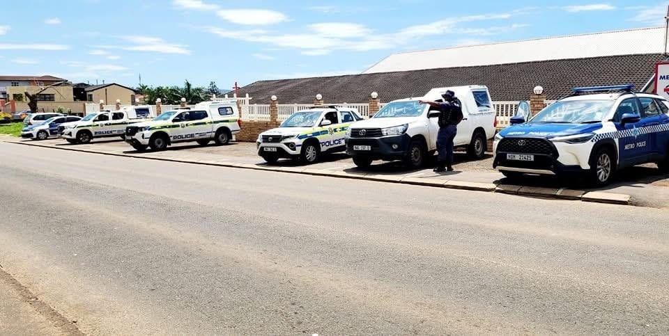 Snl24 | Heavy police presence as gang leader is buried!