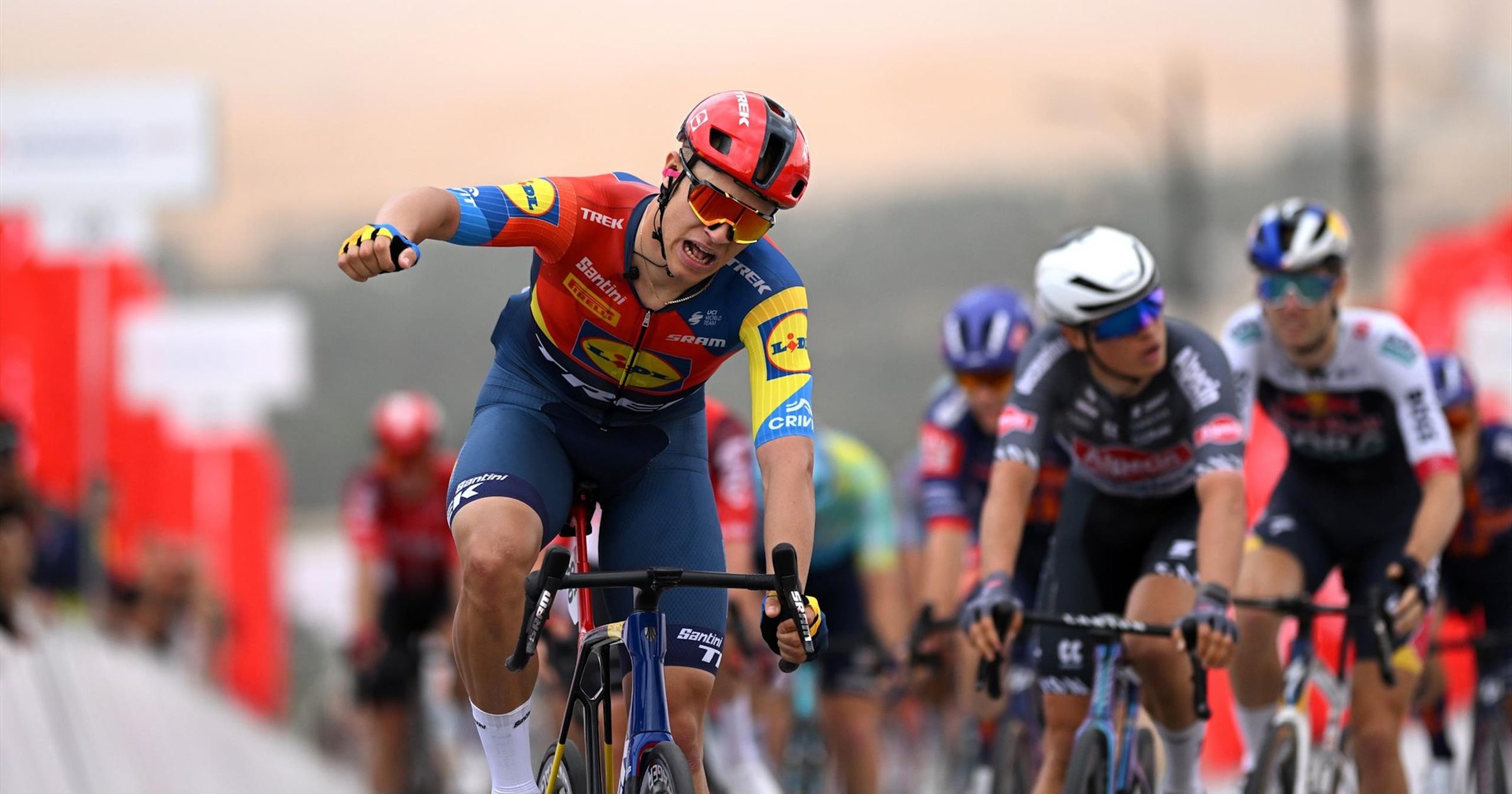 Milan sprints to impressive UAE Tour Stage 1 win as Pogacar fades late on return