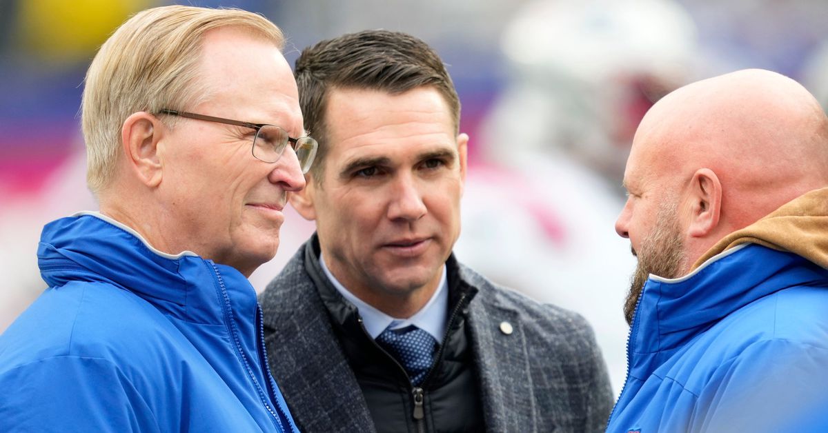 NFC East news: New York searching for a QB, Washington favorites to land Myles Garrett