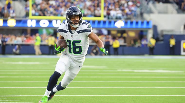 Seahawks trade predictions send 2 pass-catchers packing to save $26 million