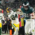 What should the Eagles do with Dallas Goedert?