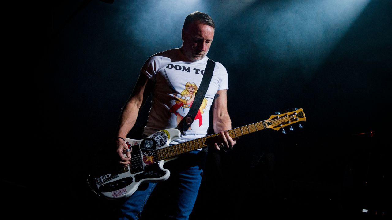 “lan spotted that the relationship between high bass and low guitar was really interesting and unusual. My style of playing came from that”: Peter Hook’s ‘lead bass’ approach spawned a catalog of hits with Joy Division and New Order