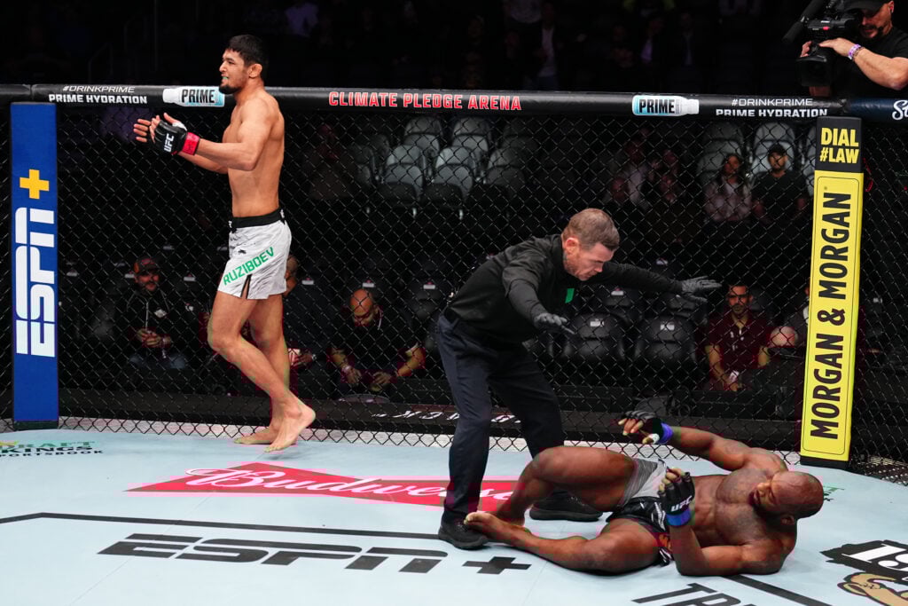 Nursulton Ruziboev returns at UFC Seattle with vicious KO over last-minute underdog