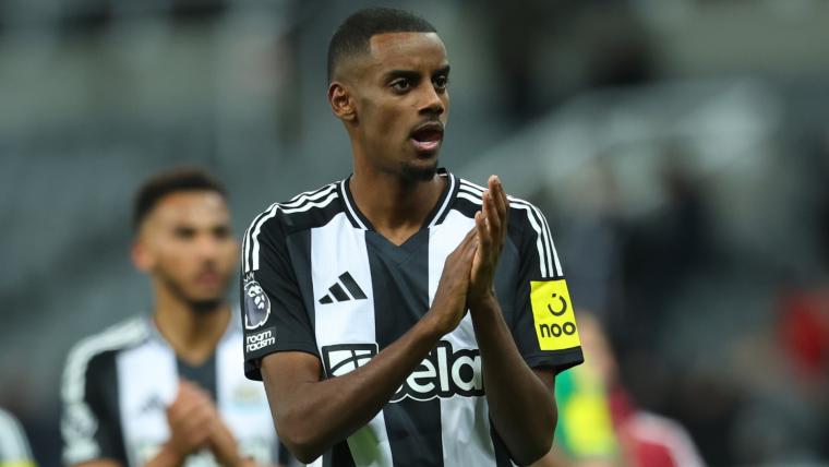 Ex-Liverpool star thinks Alexander Isak could stay at Newcastle despite Anfield interest