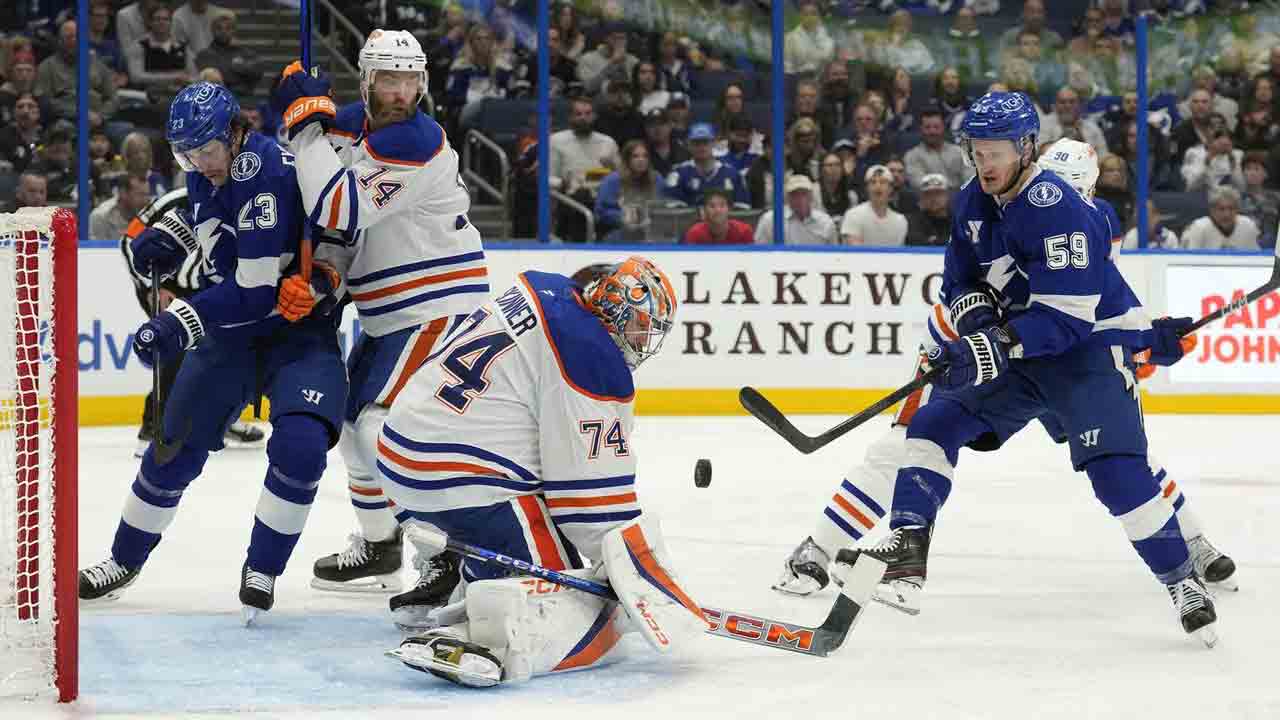 Oilers’ struggles continue in loss to streaking Lightning
