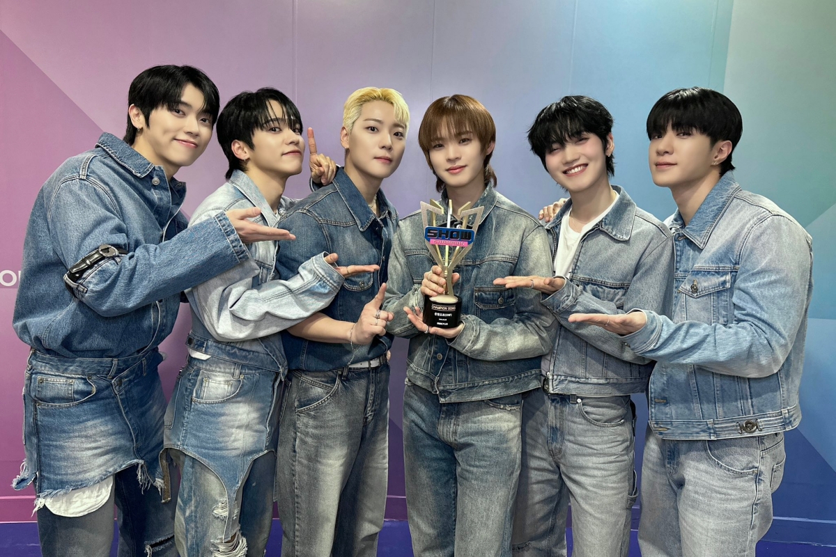 Watch: ONF Takes 1st Win For “The Stranger” On “Show Champion”; Performances By KickFlip, EVNNE, And More