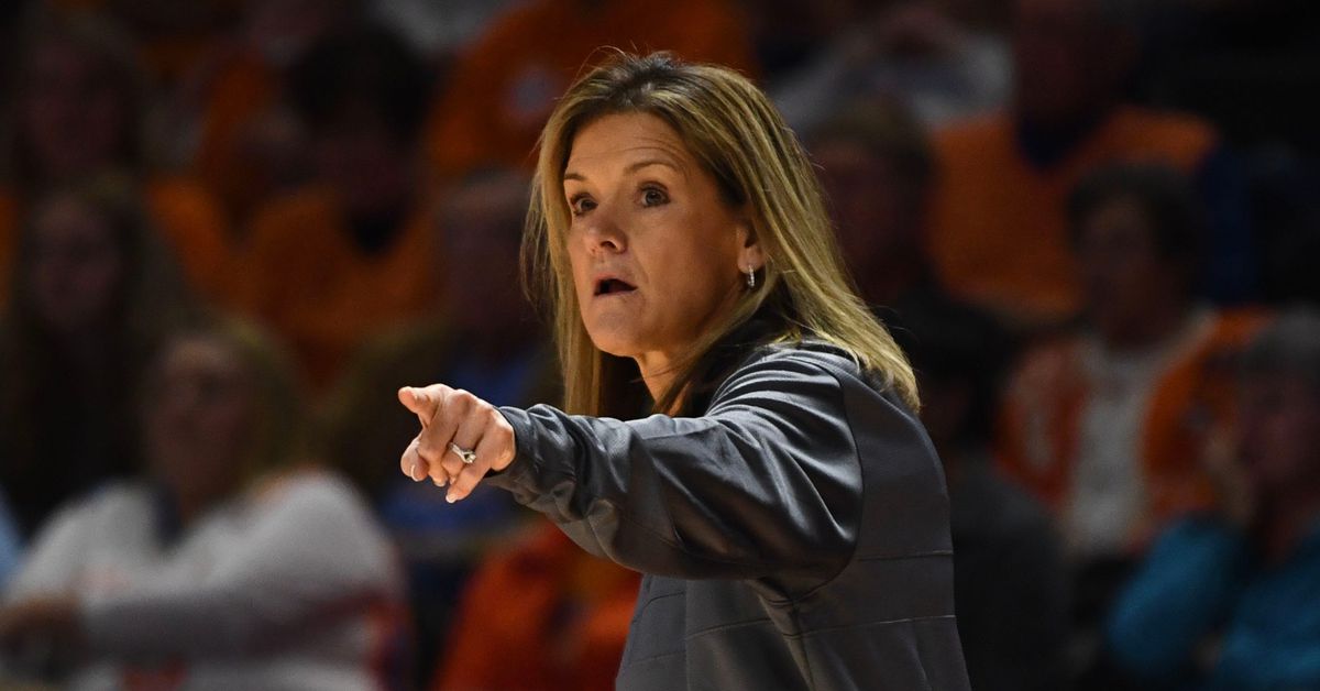 SEC women’s basketball team makes change at head coach. Who could get the job?
