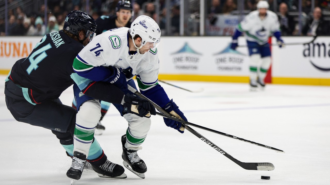 Eeli Tolvanen scores twice as Kraken down Canucks