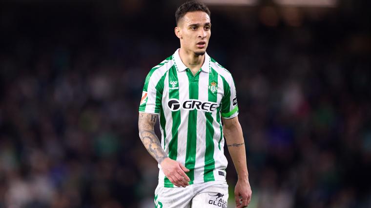 Real Betis set out plan to keep Man United star Antony in 2025/26