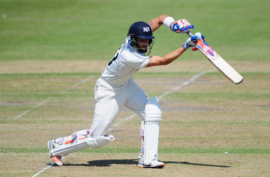 Howell, Bracey notch career-bests