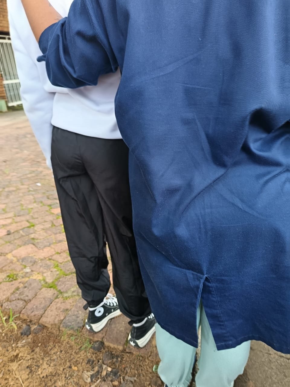 Snl24 | Hospital horror: Teen mum (15) ‘delivers twins on her own’