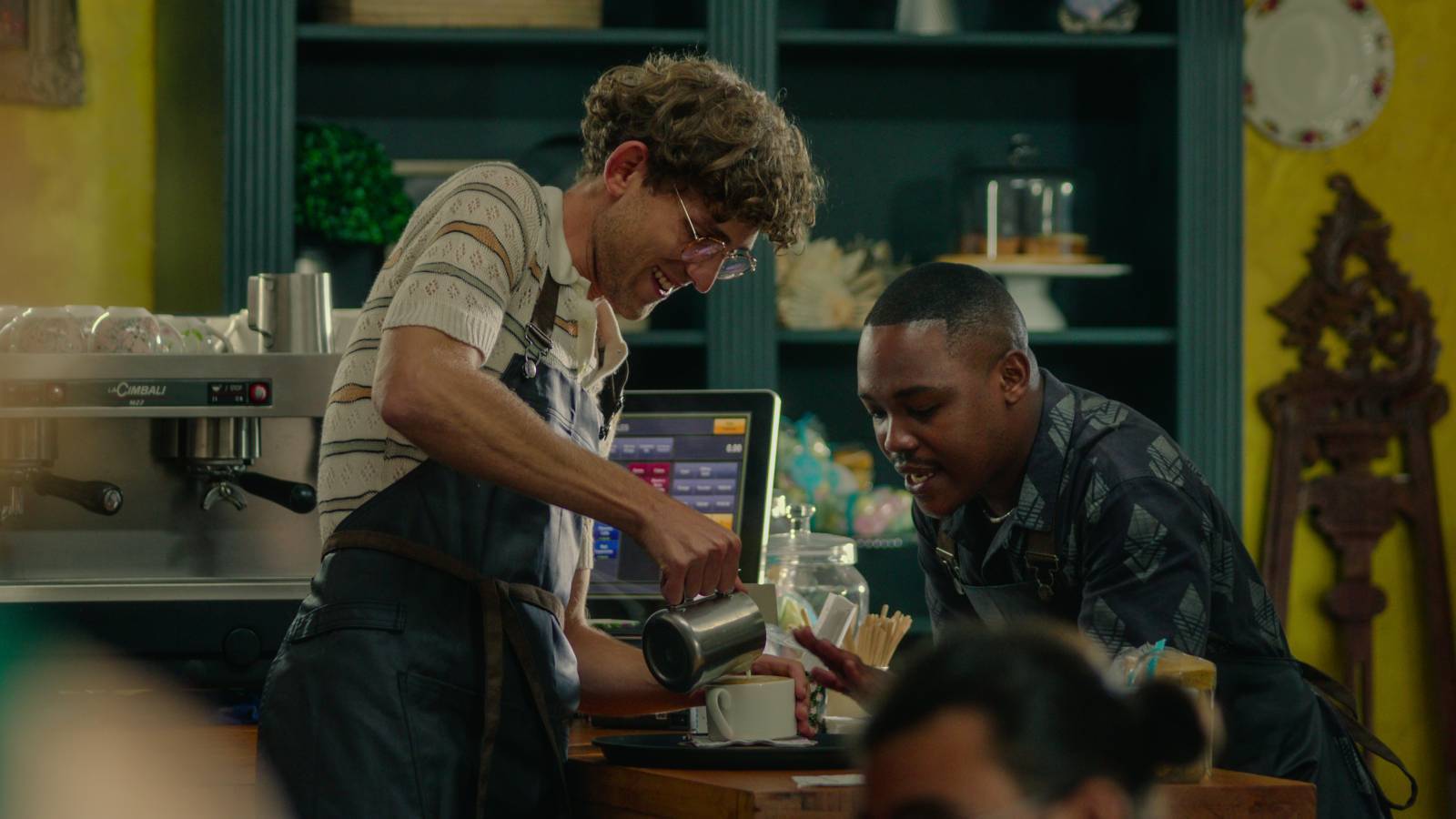 Tuiskoms: Finding healing in humour