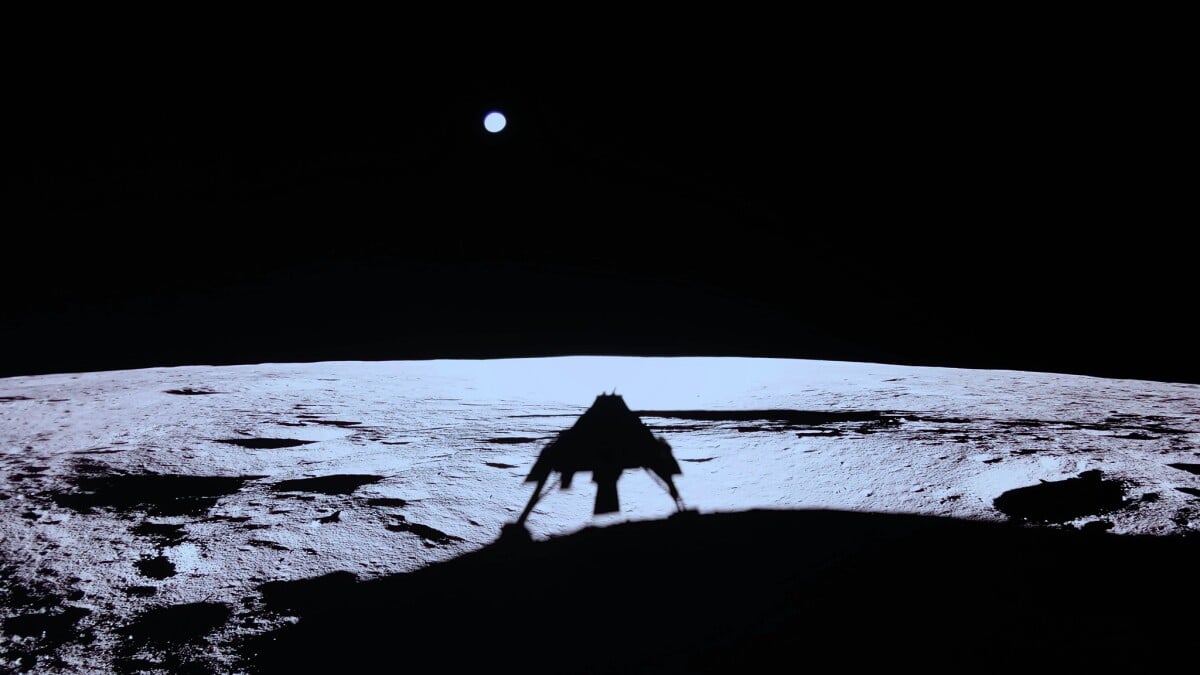 Moon lander digs up major data not collected since Apollo astronauts