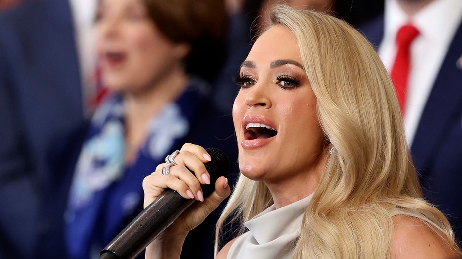 ‘American Idol’ producer says it’s ‘great’ Carrie Underwood performed at Trump inauguration