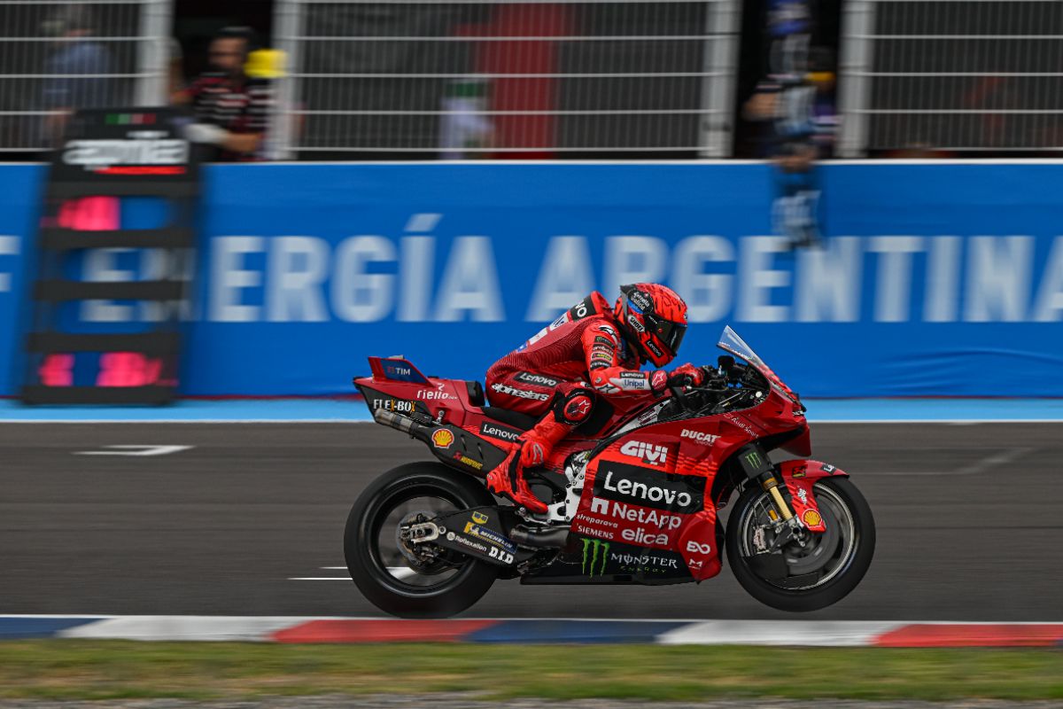 Marc Marquez slams in a 1:36 for pole, Zarco completes front row behind Alex Marquez