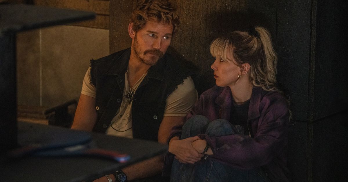 Critics Are Lighting The Electric State Up