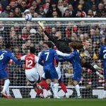 Arsenal edge out Chelsea, Fulham beat Spurs
