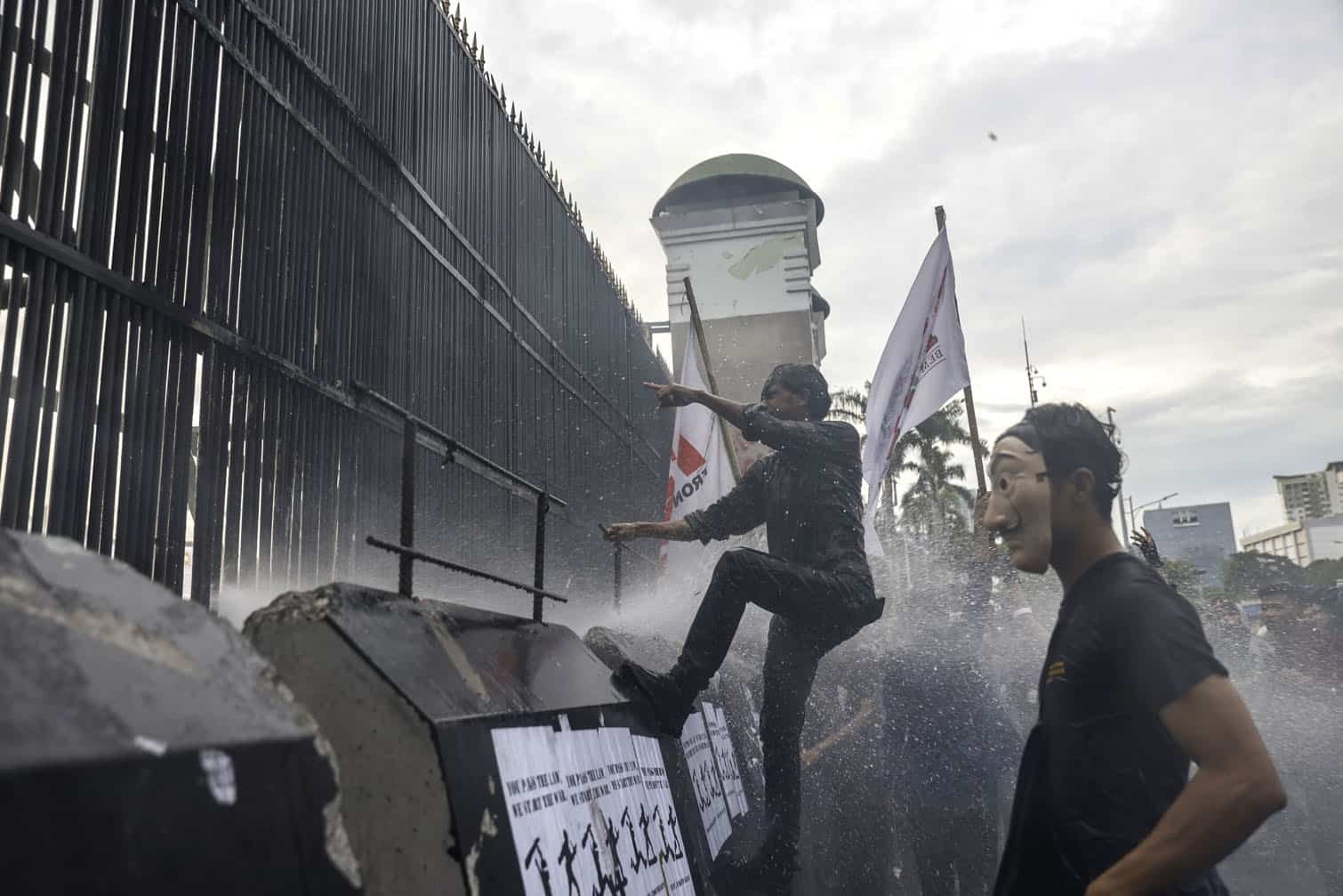 24 hours in pictures, 20 March 2025