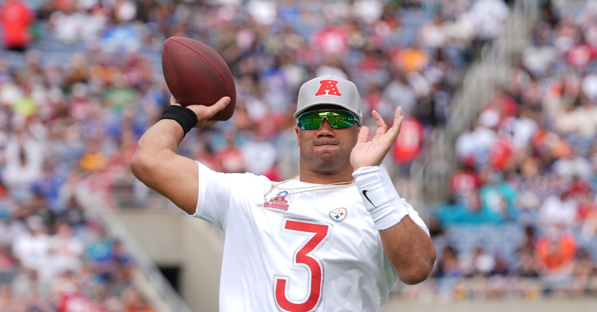 NFC East news [UPDATE]: Giants are signing Russell Wilson