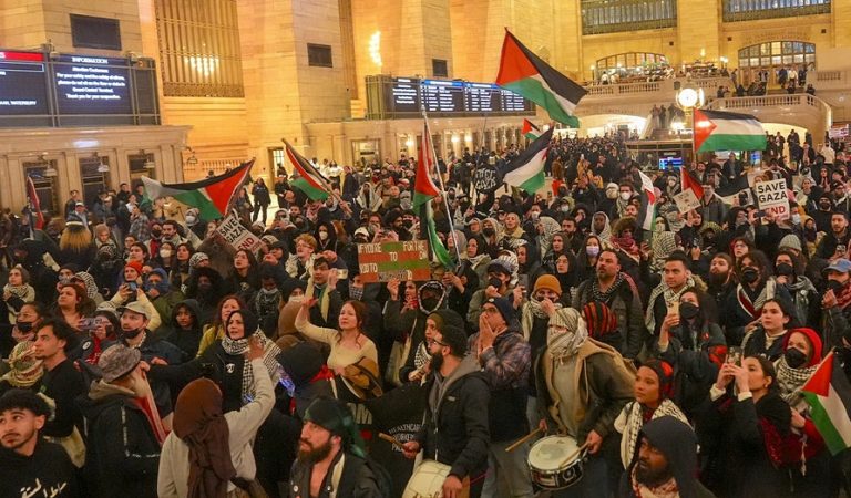 Duffy slams MTA over ‘fact check’ on anti-Israel mob’s Grand Central takeover